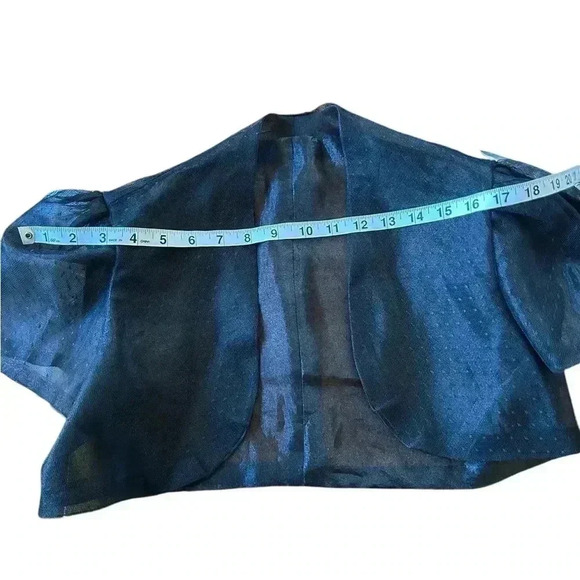 Beautiful Black Woman’s Lace puffed Sleeve Bolero Jacket - Picture 5 of 15